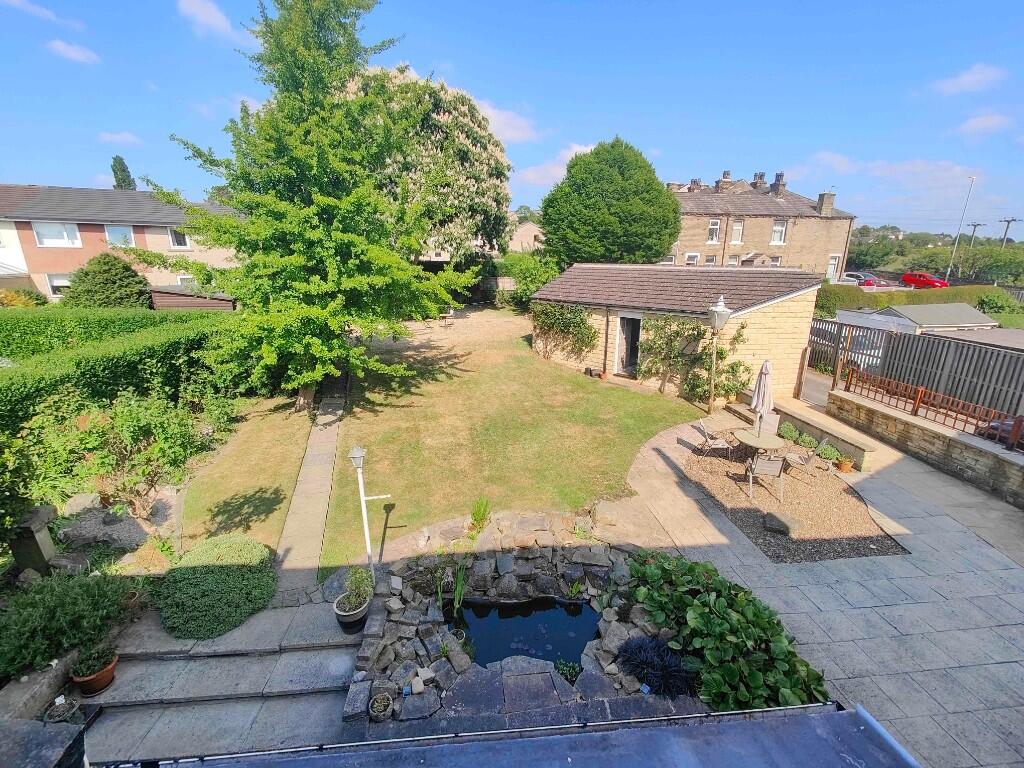 75 Clifton Common, Clifton, HD6 1QP photo 3