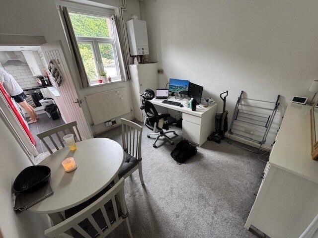 House in Tameside, Fairfield - View 3