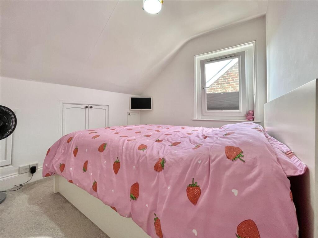 Apartment in Dorchester - View 5