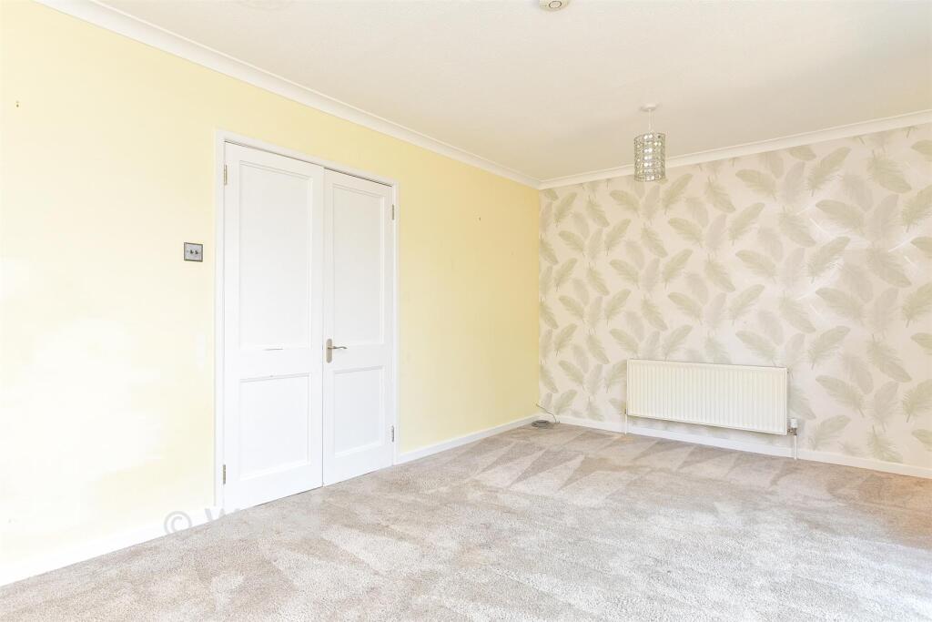 House in Minster-on-Sea, Merryman's Hill - View 2
