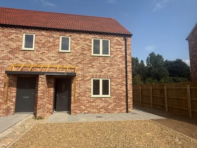House in Peterborough - View 4