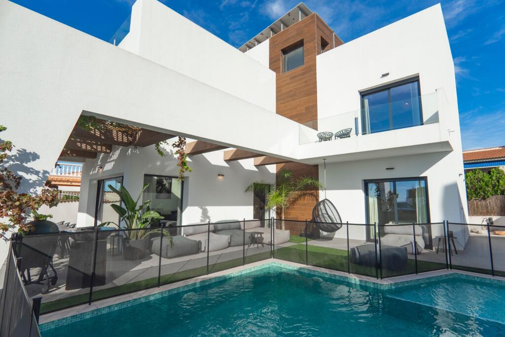 Main image of property: Valencia, Alicante, Ciudad Quesada