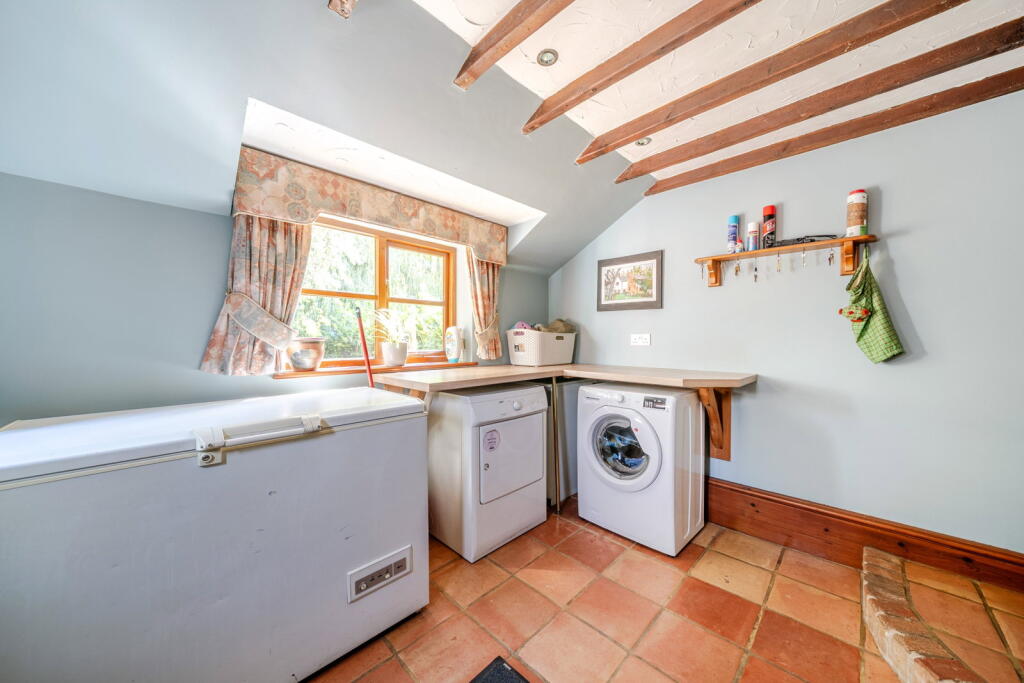 House in Leicester - View 5