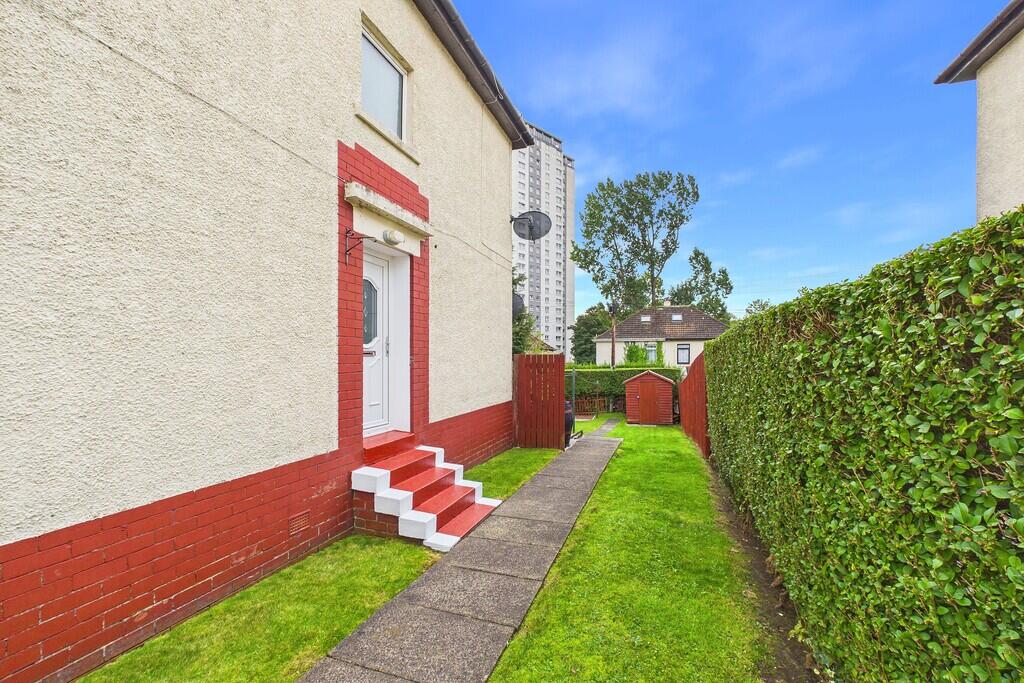 Apartment in Glasgow - View 2