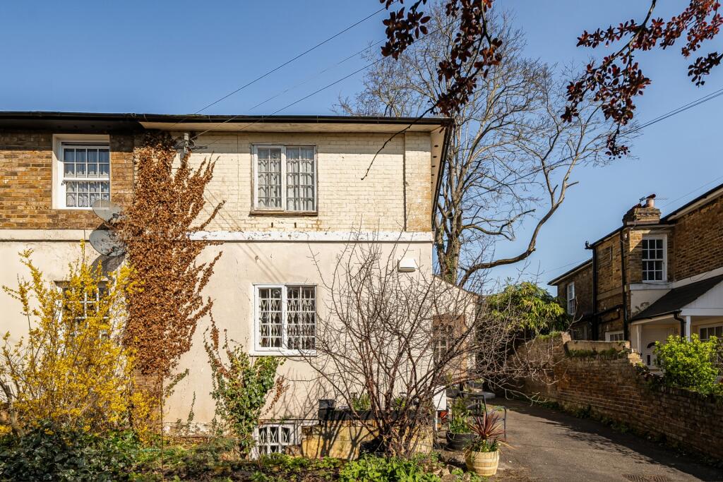 Main image of property: Sussex Place, slough, SL1