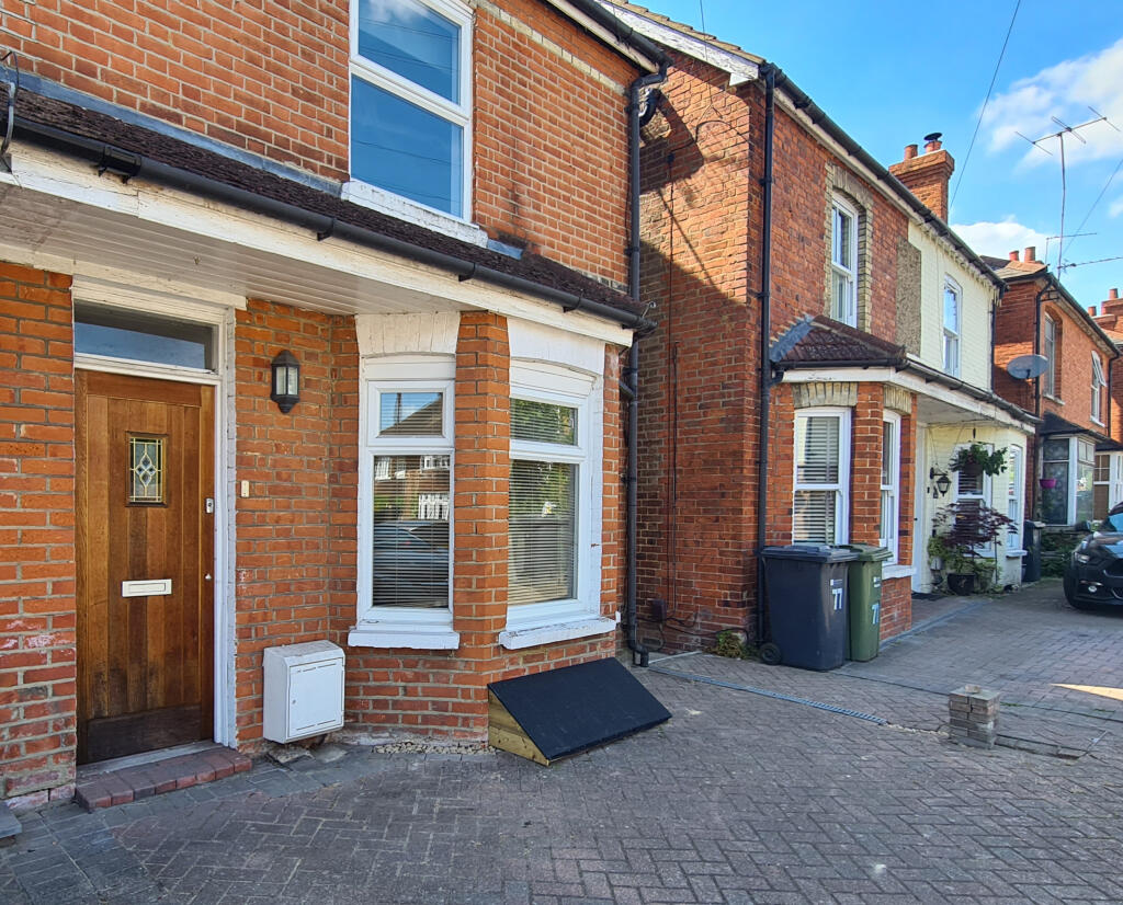 Main image of property: Guildford, Surrey, GU2