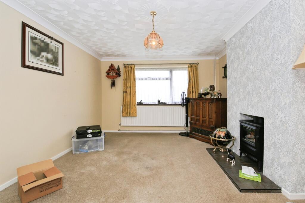 Green Lane, Yaxley, Peterborough photo 3