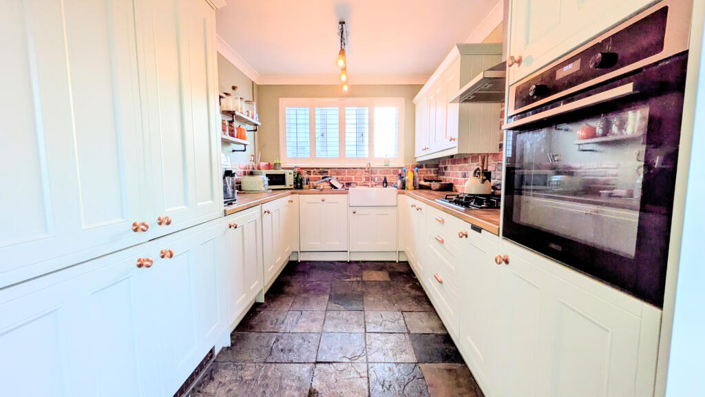 Twelfth Avenue, Merthyr Tydfil photo 4