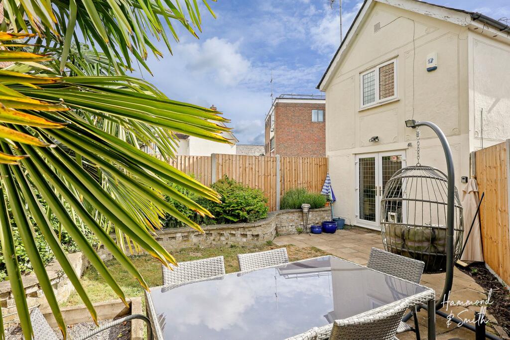House in Epping Forest, Ongar - View 4