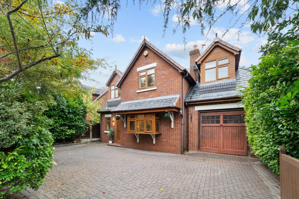 Main image of property: Hillock Lane, Scarisbrick, Ormskirk, L40