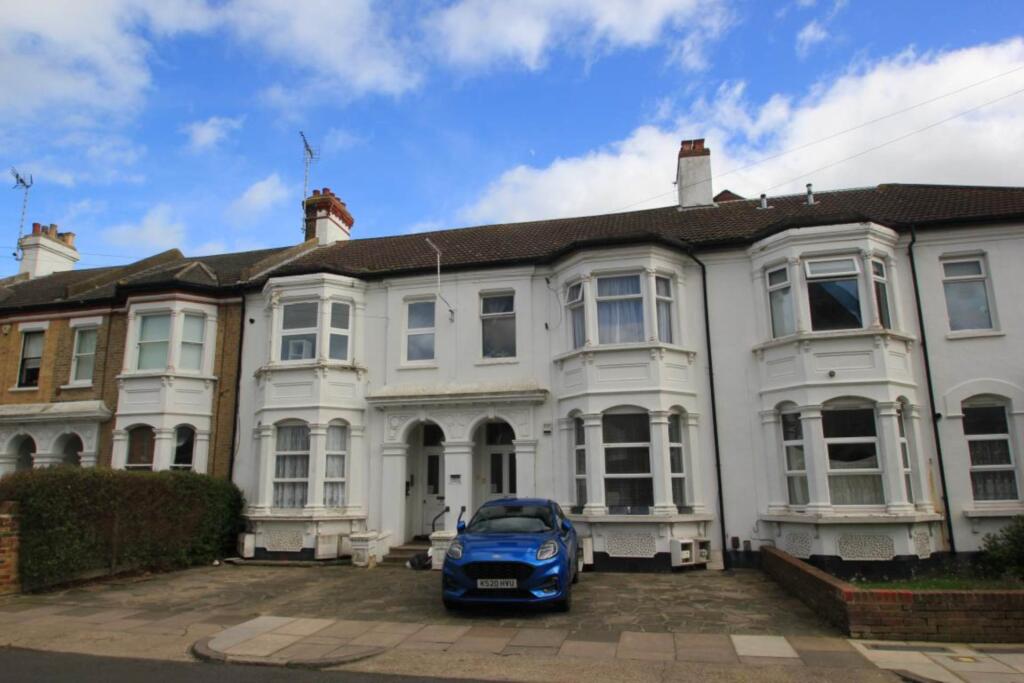 Main image of property: Park Road, Westcliff-On-Sea