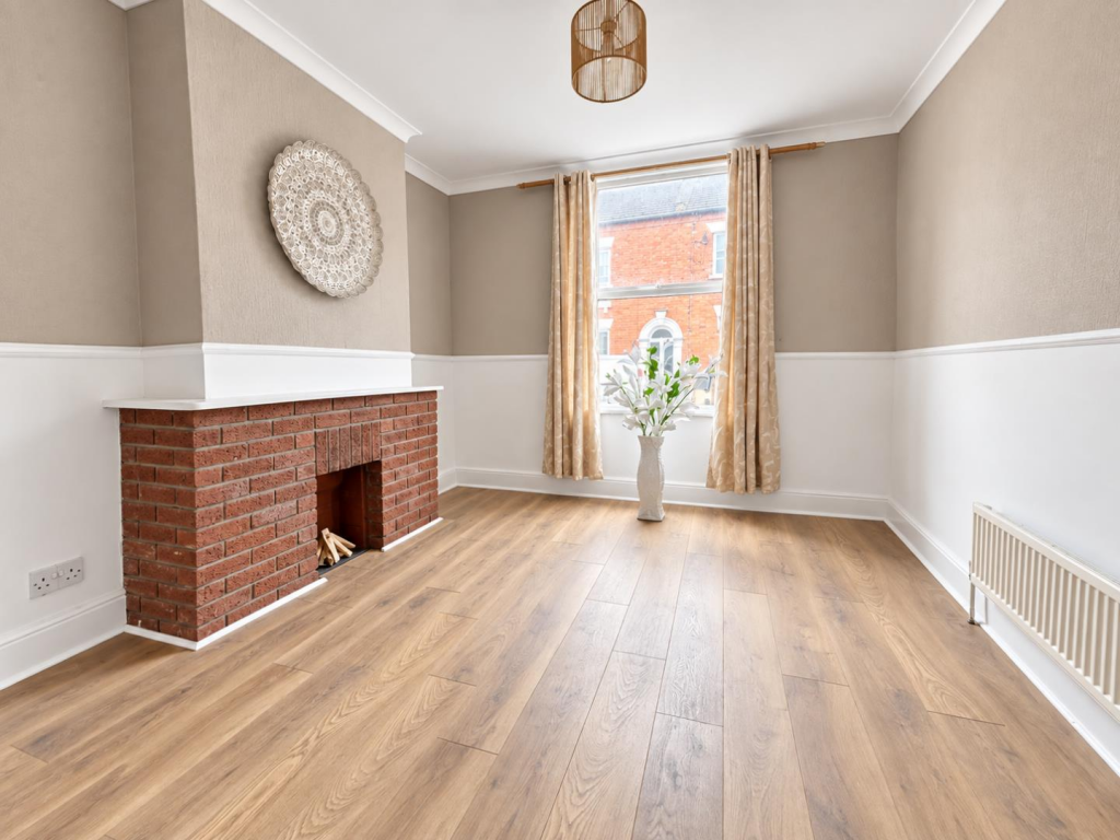 House in Northampton, Semilong - View 2