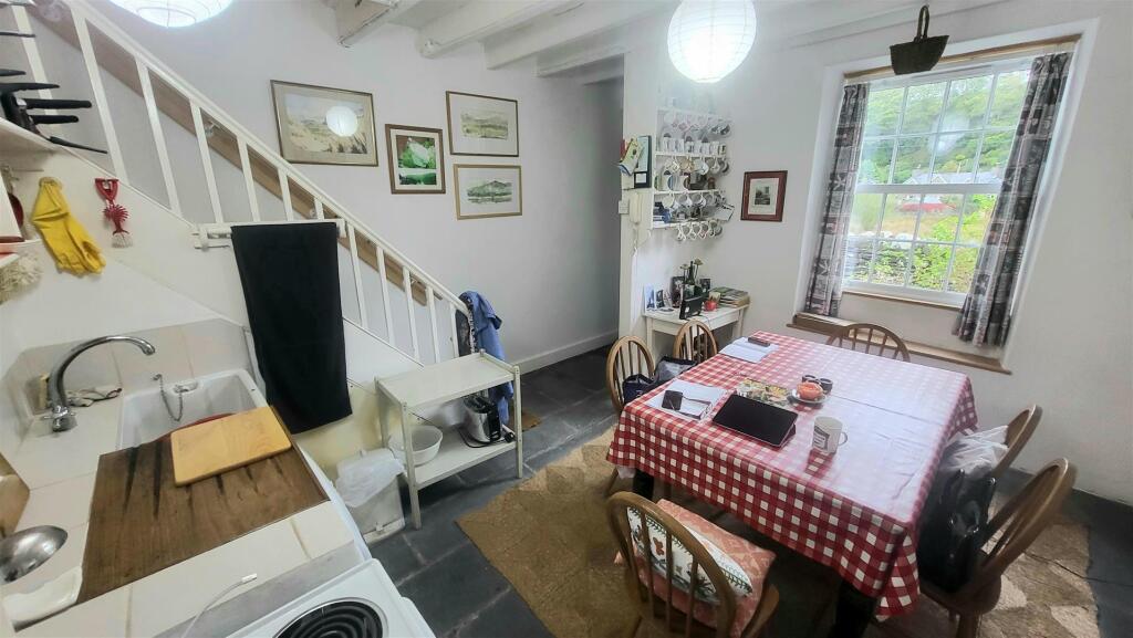 House in Talsarnau, Gwynedd - View 3