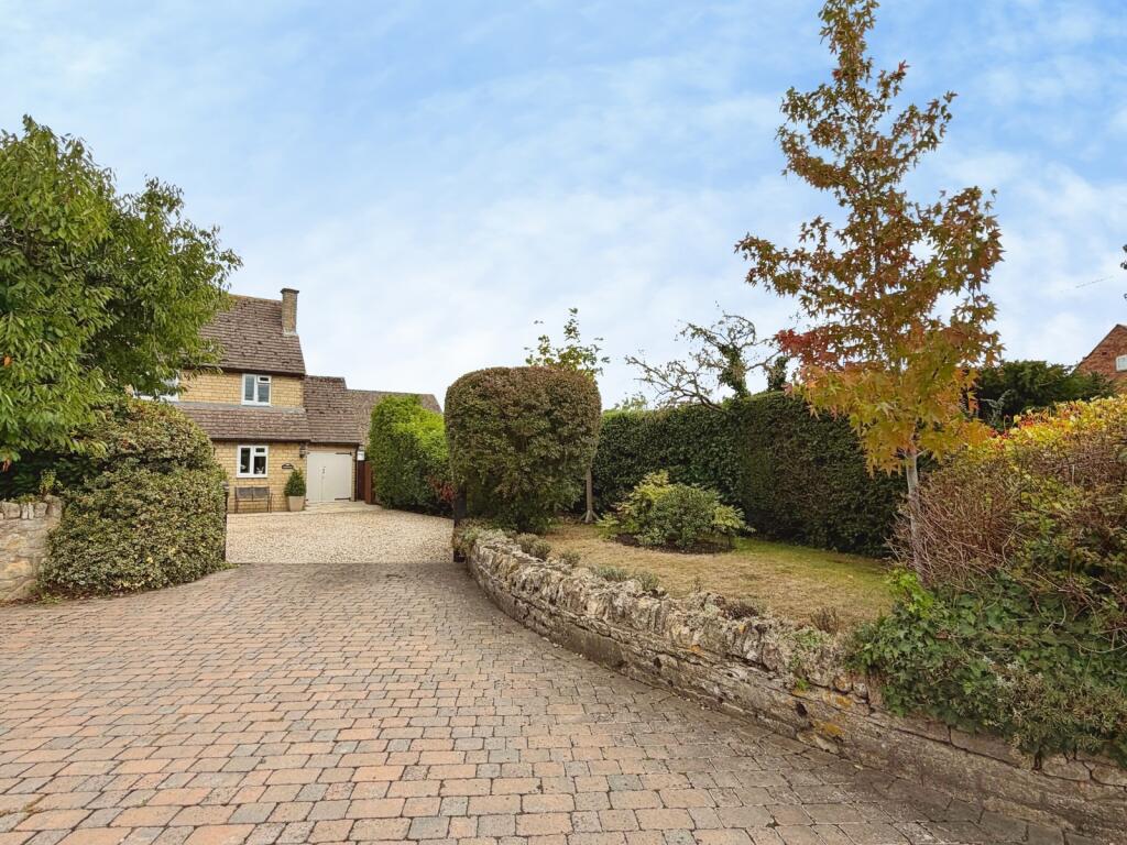 Main image of property: Main Street, Dumbleton, Evesham, Gloucestershire, WR11
