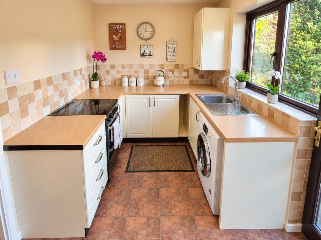House in Milton Keynes - View 3