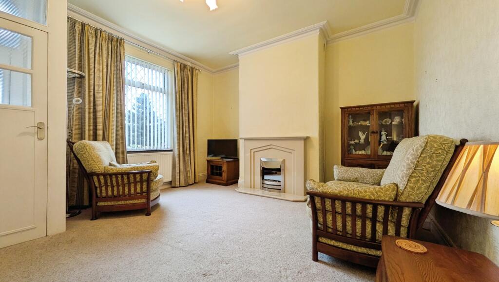 Bardsley Vale Avenue, Oldham, OL8 photo 2