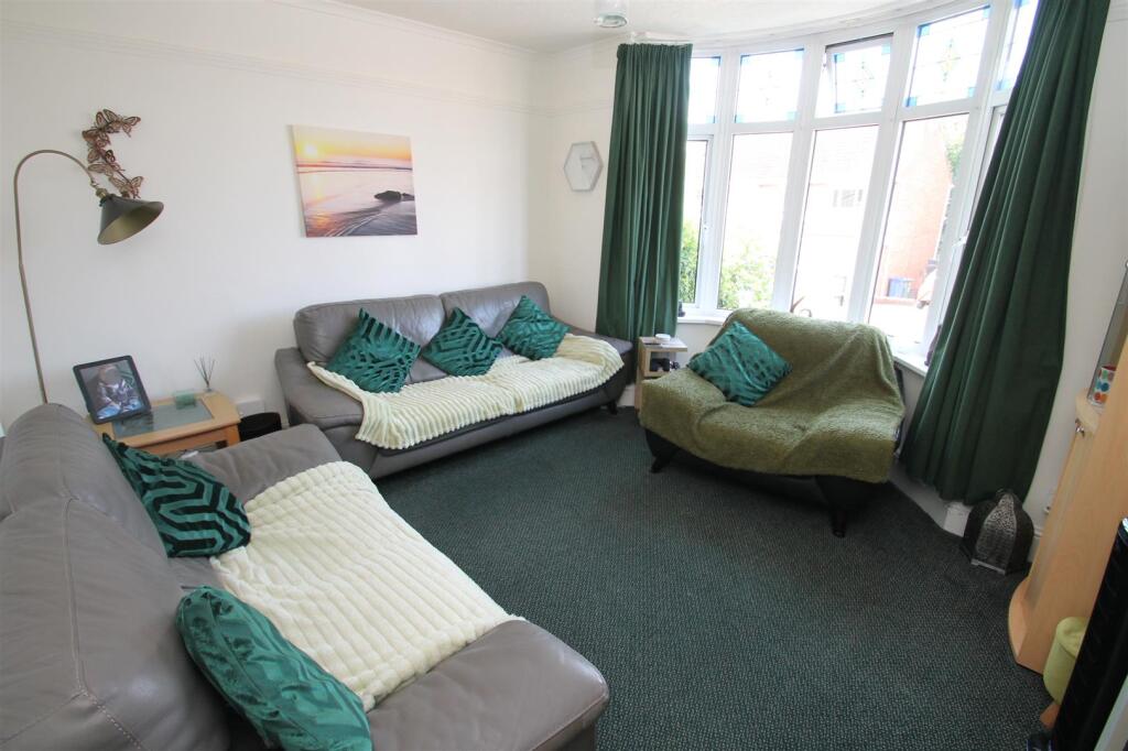 House in Dudley, West Midlands - View 5