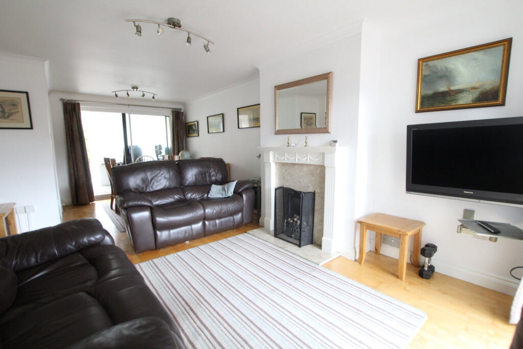 House in Sandy, Central Bedfordshire - View 3