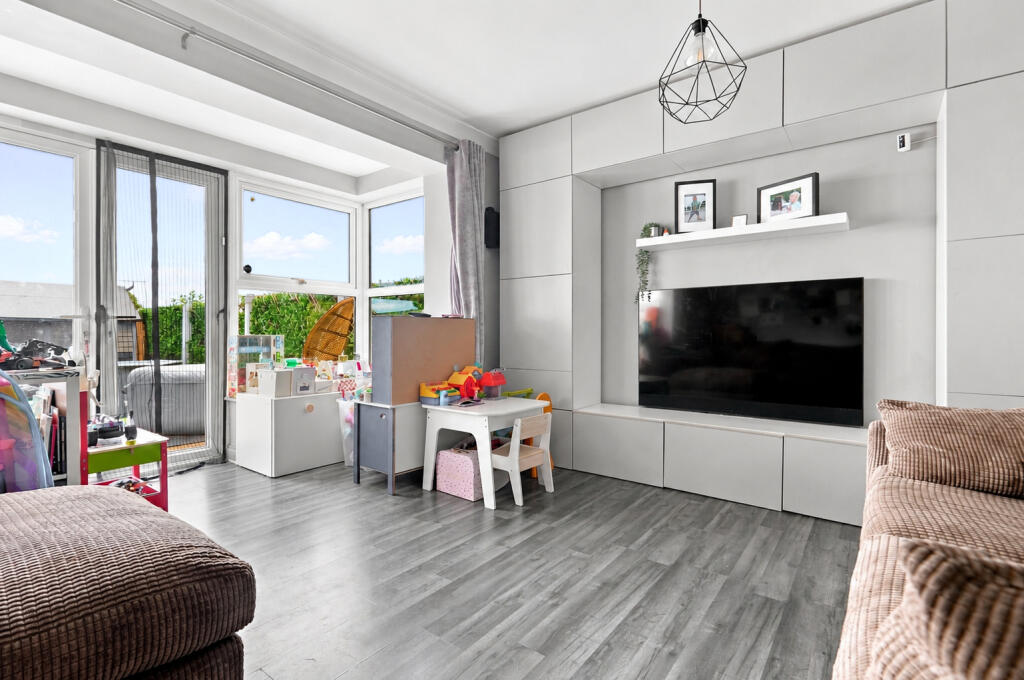 House in Ipswich - View 2
