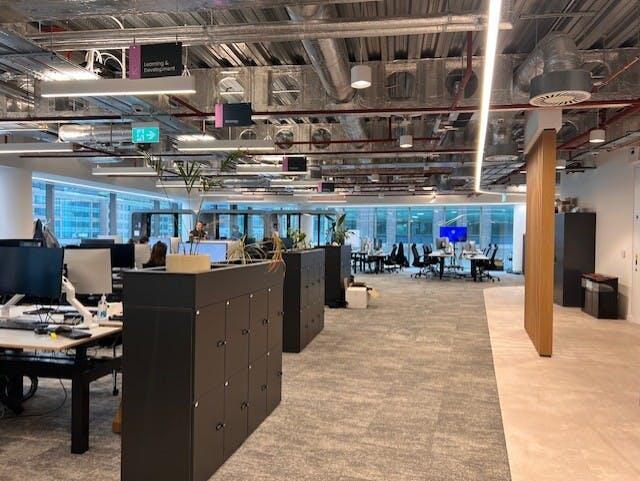 Photo 11- Desking .jpg