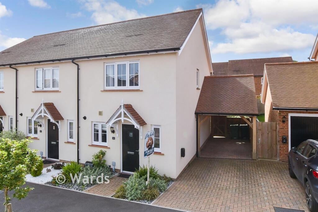 2-bed terraced on Pearwood Road, Allington, Kent, £375,000