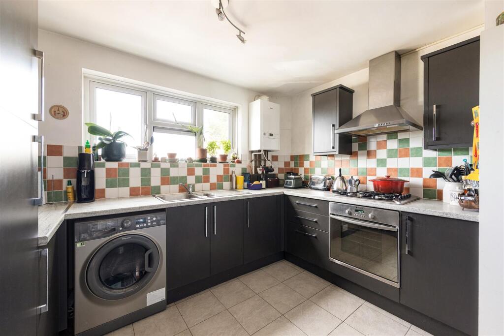 Apartment in London - View 2