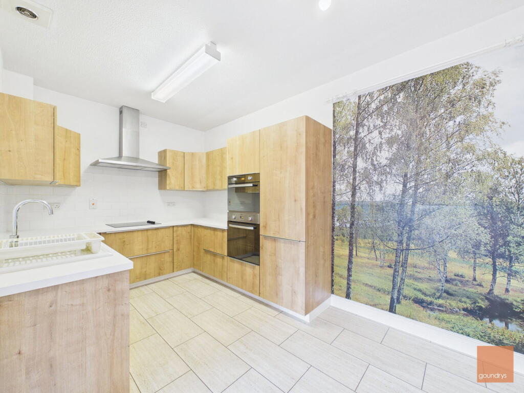 Apartment in Truro - View 3
