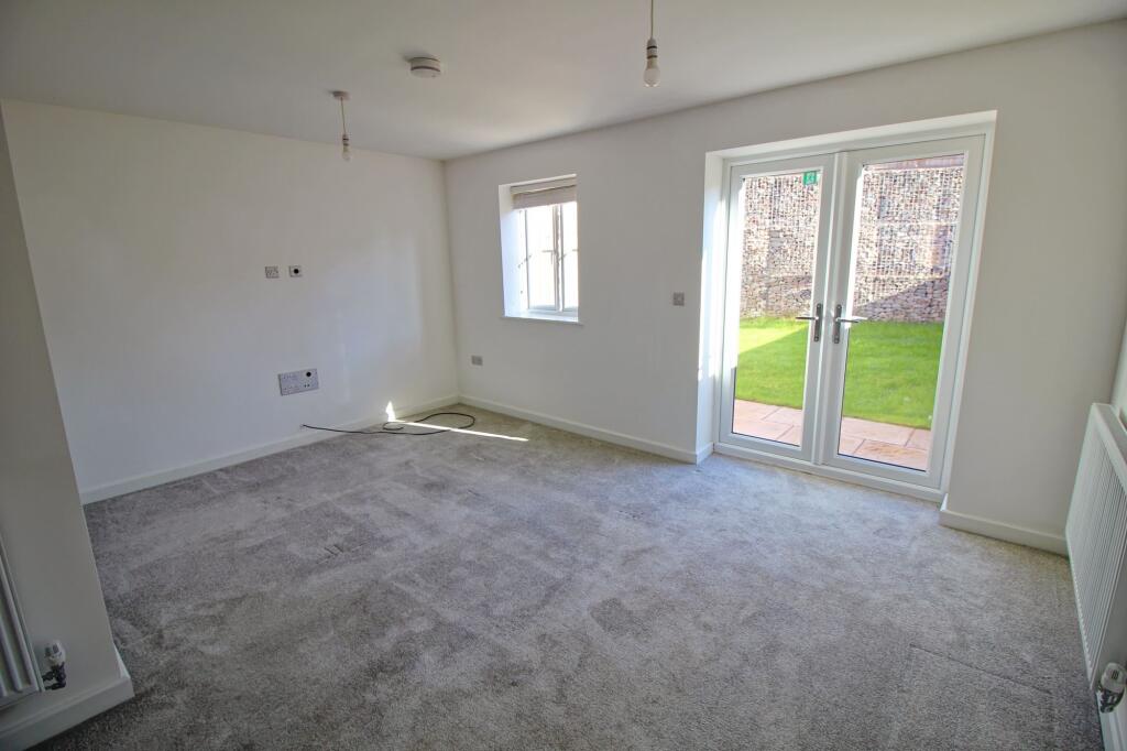 House in Northampton - View 4