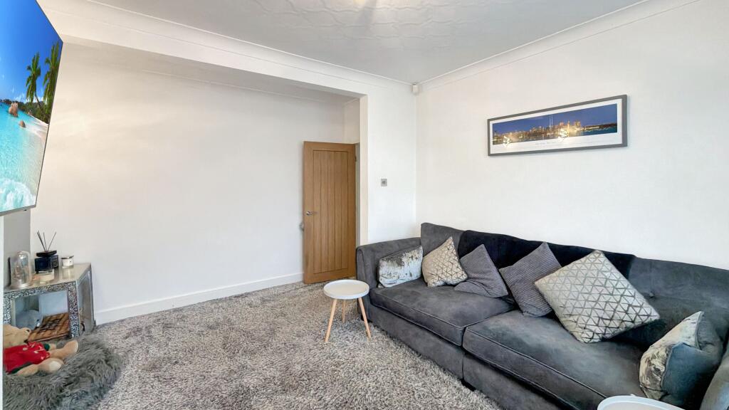 Broxton Avenue, Bolton photo 3