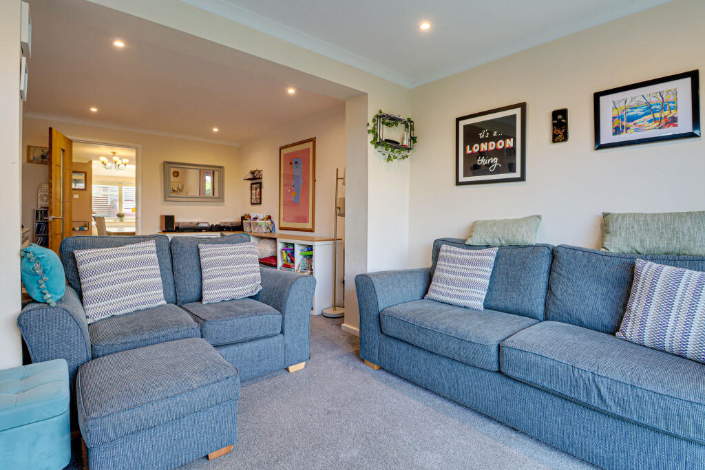 50, Broadstone Road photo 2