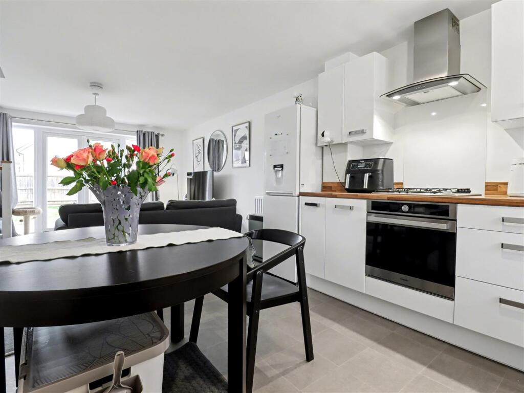 Magpie Place, Wymondham photo 2