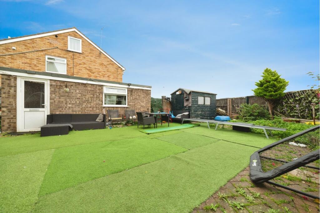 House in Anlaby - View 2