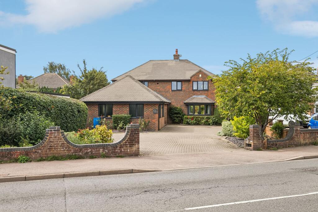 Main image of property: Ampthill Road, Flitwick, MK45