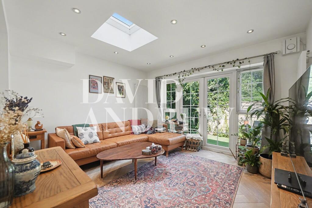 Main image of property: Archway Road, London, N6