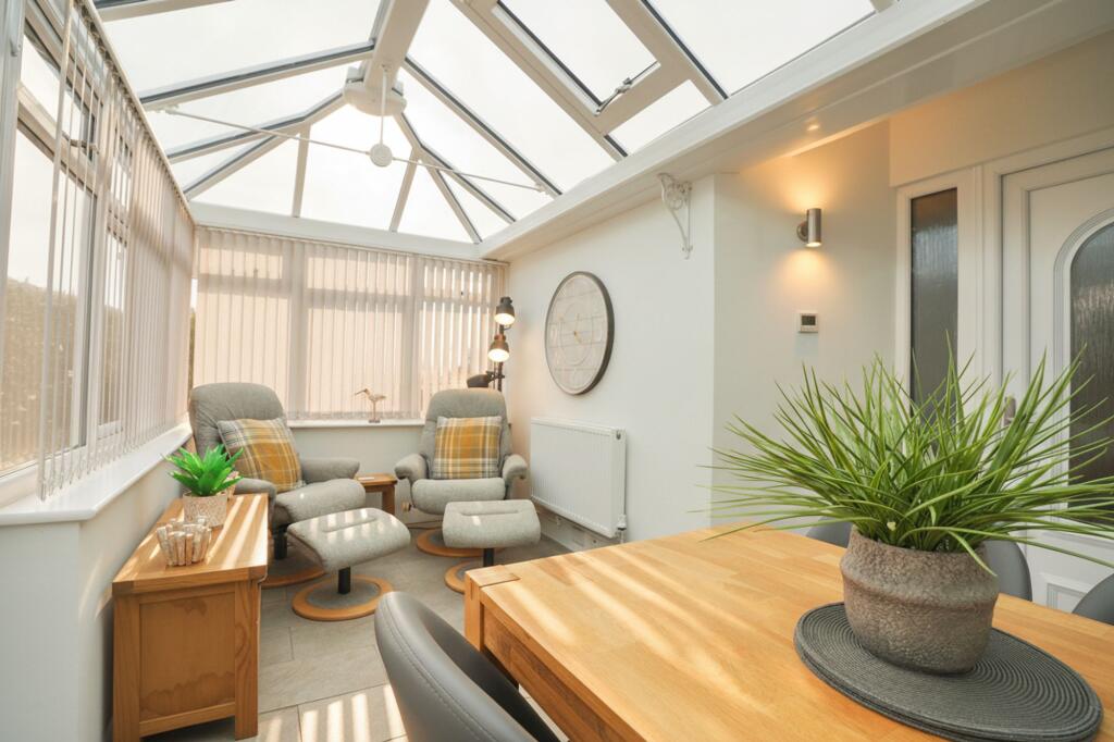 Conway Close, Falmouth, TR11 photo 3