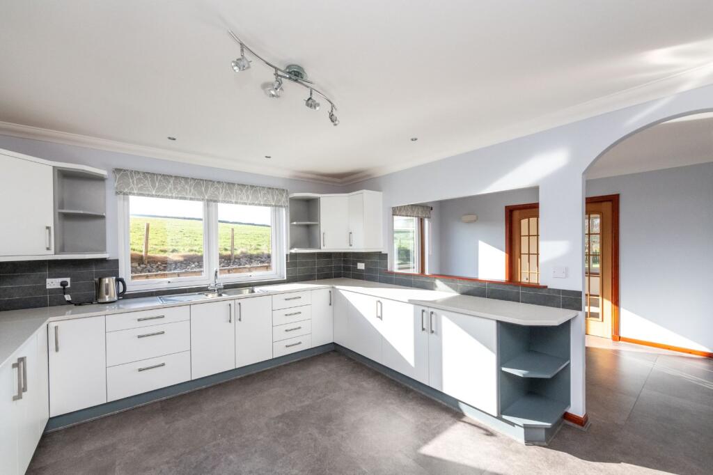 House in Aberdeen, Aberdeenshire - More