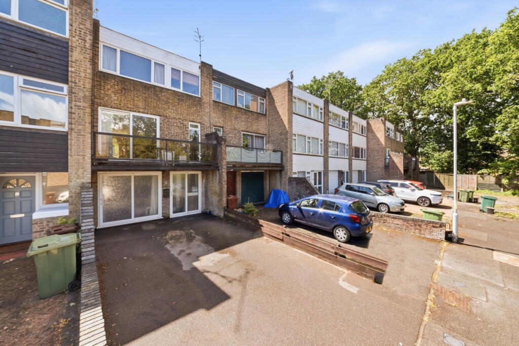 Main image of property: Tudor Court, Tunbridge Wells, TN2 5QH