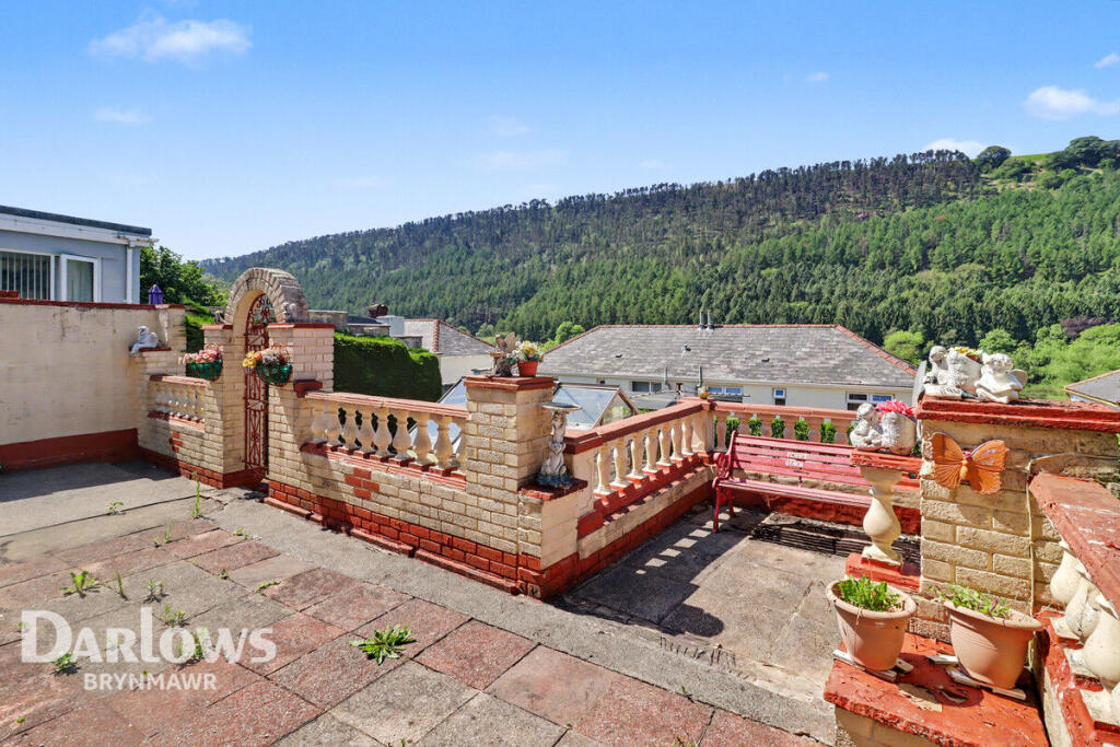 House in Newport, Abertillery - View 4