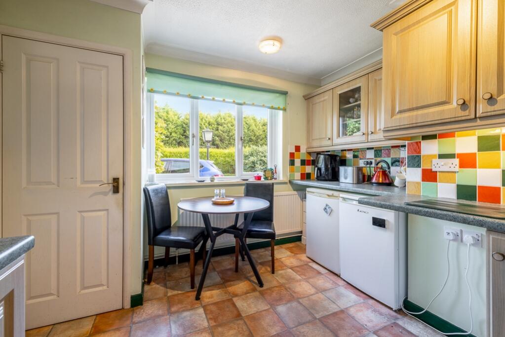 House in South Holland, Weston - More