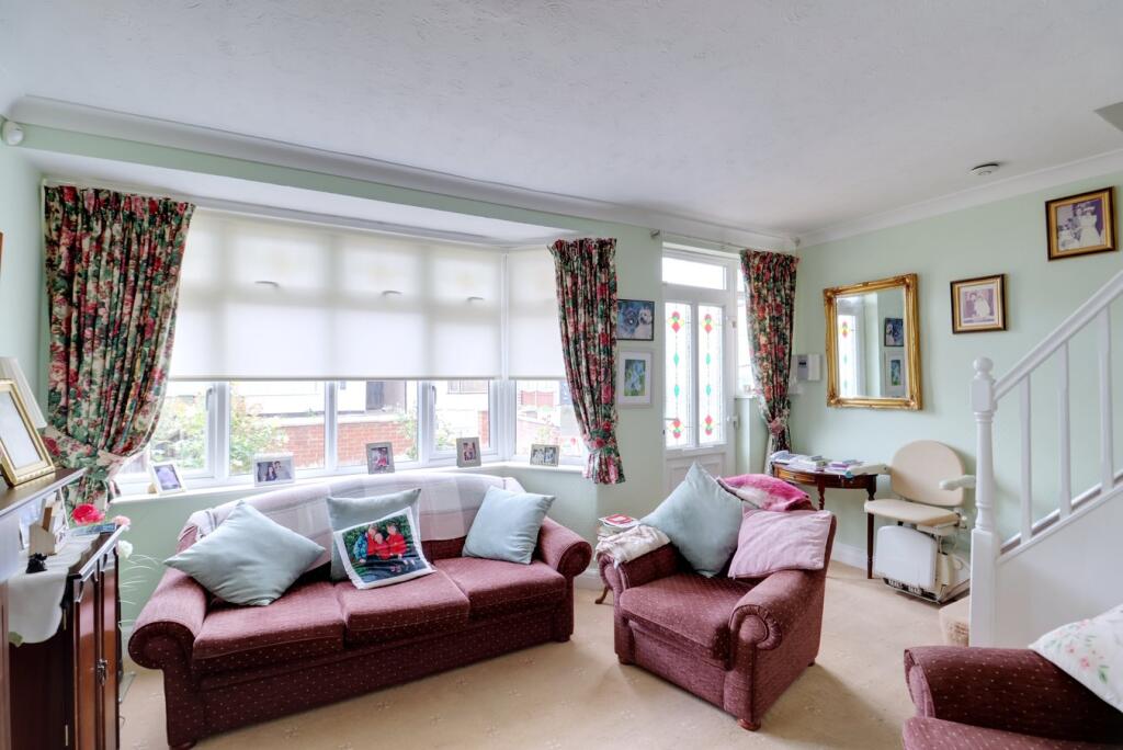 House in Rainham - View 4