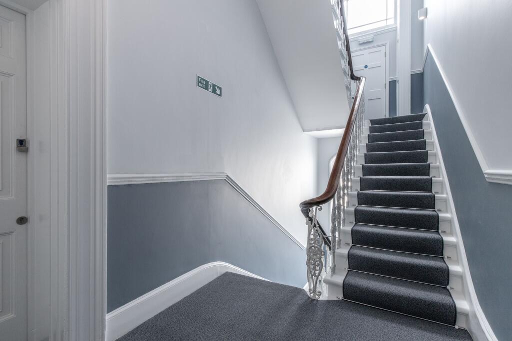 Ground floor studio flat for rent