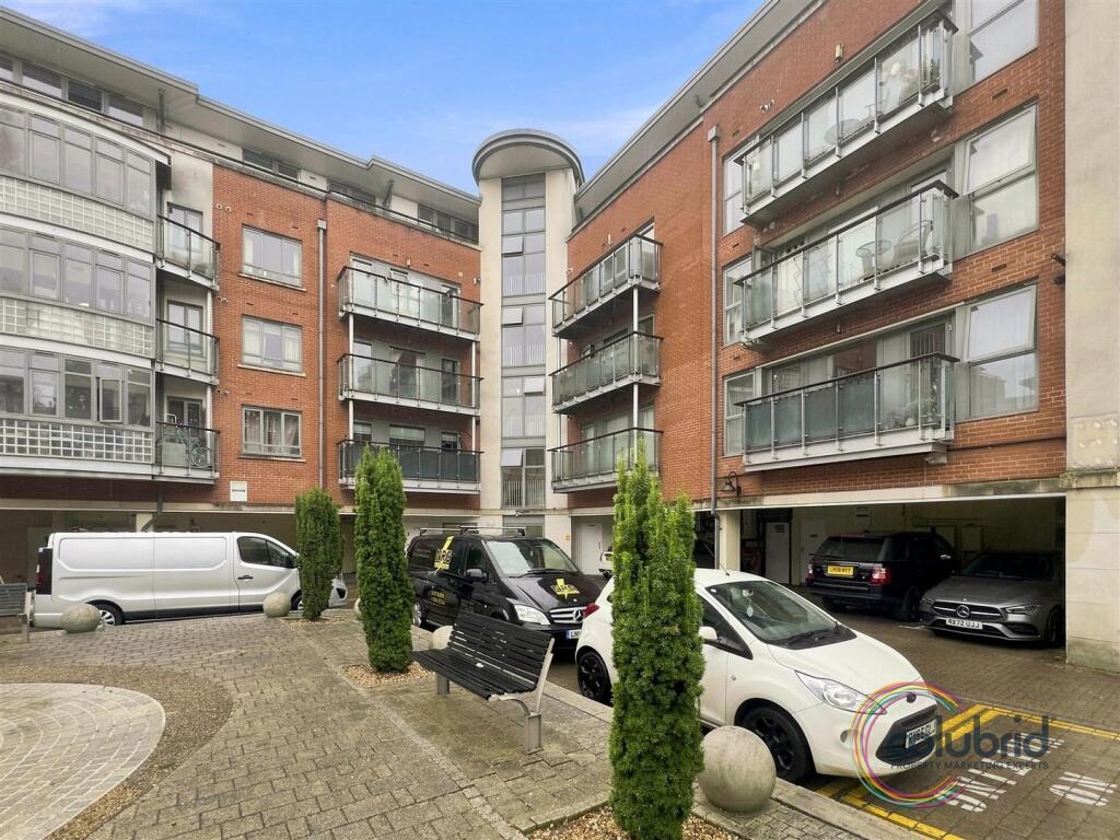 Main image of property: New Street, Chelmsford