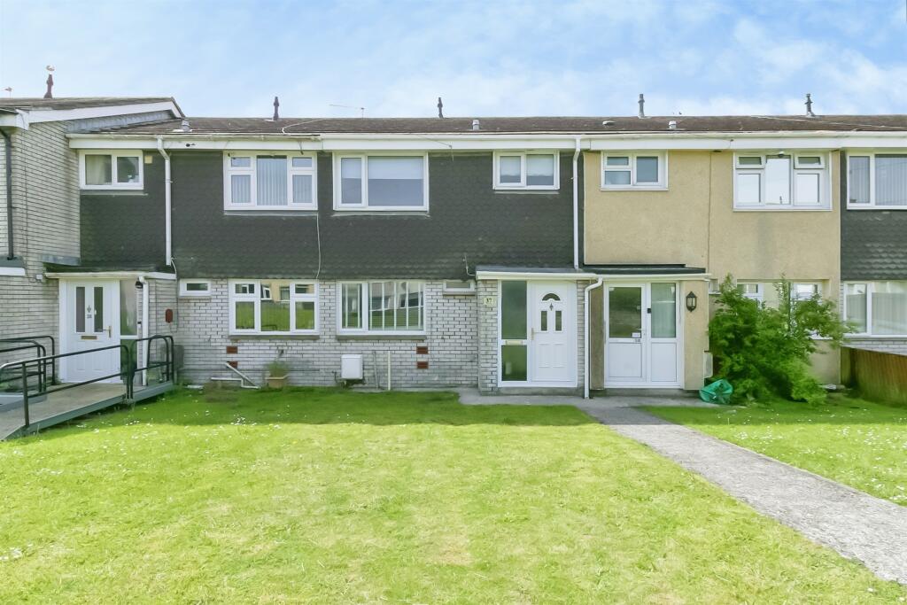 Main image of property: Carne Court, Boverton, LLANTWIT MAJOR