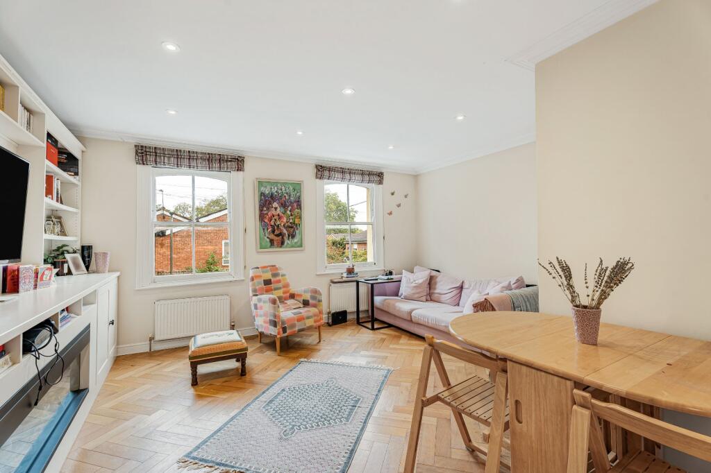 House in London - View 5