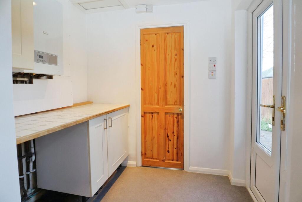 House in Brackley, Radstone Fields - View 6