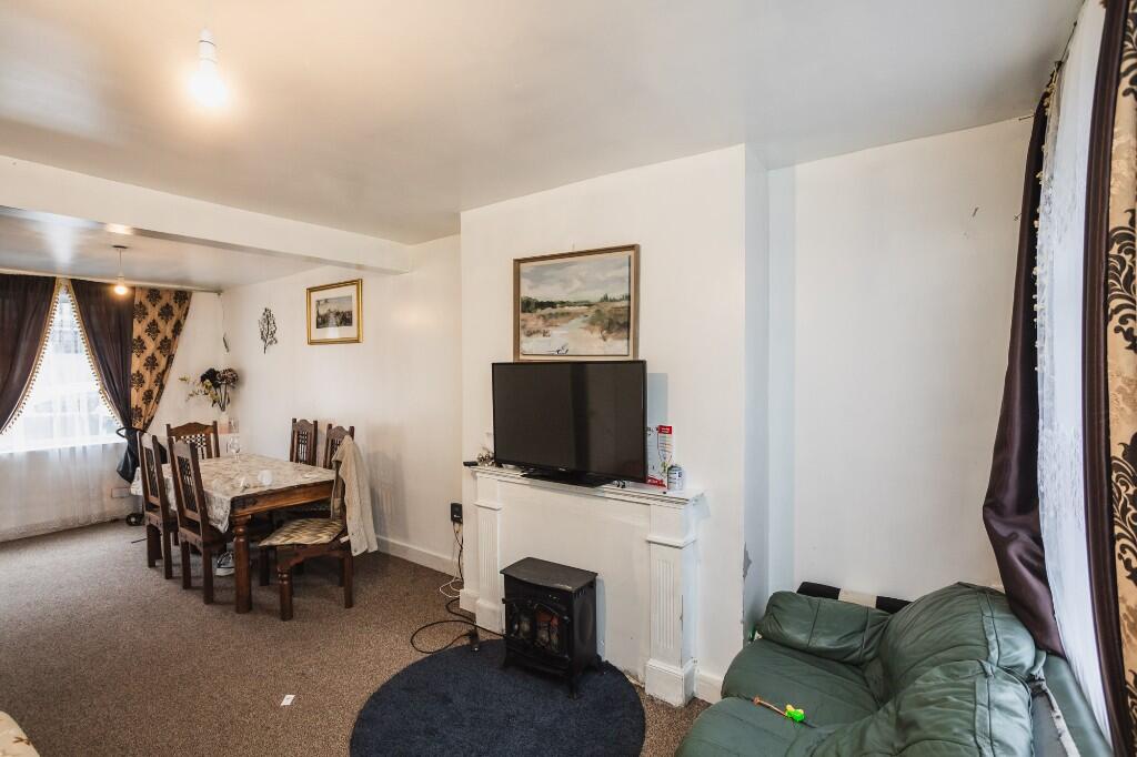 Staveley Street, Doncaster, DN12 photo 3