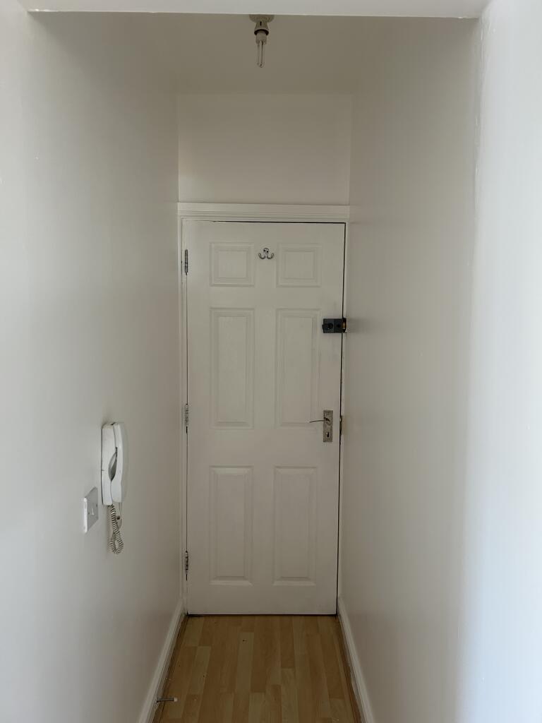 Apartment in Bournemouth - View 3