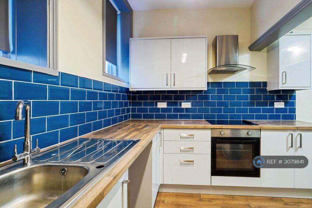 Apartment in Canterbury - View 2