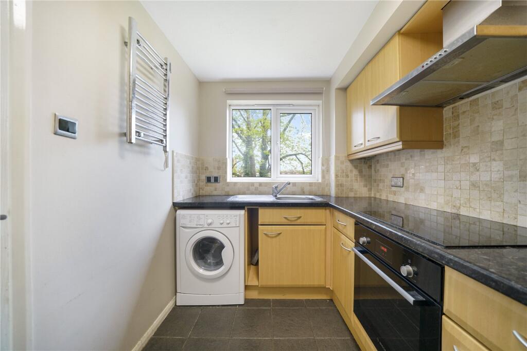 Apartment in London - View 2