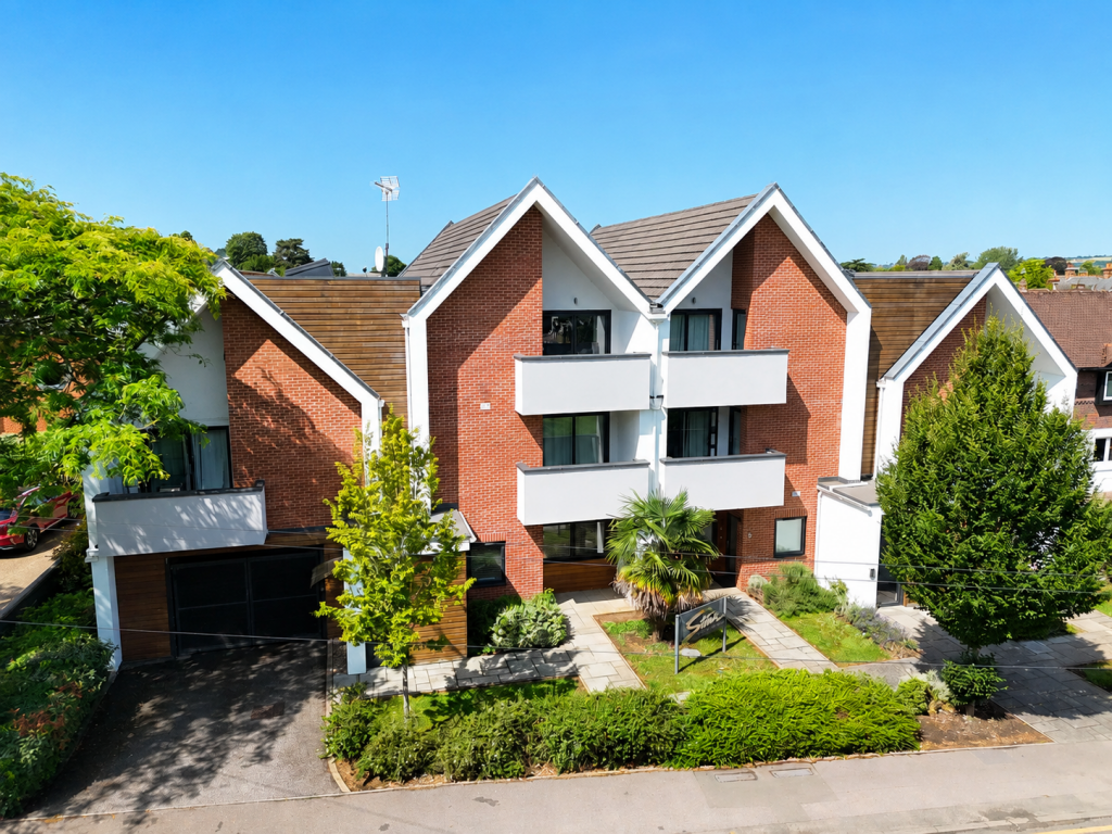 Main image of property: Stowe Apartments, Station Road, Bourne End, SL8